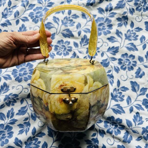 VTG 60’s Lucite Decoupage Wooded Box Purse Floral Shabby Primitive Retro - Picture 2 of 14